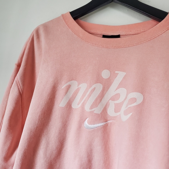 Nike cropped sweatshirt - Picture 2 of 7